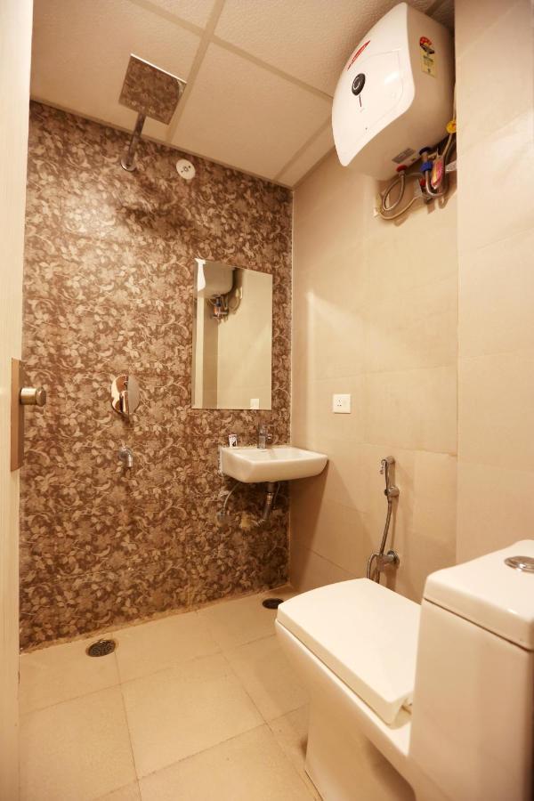Hotel Ark Suites At Airport Νέο Δελχί Εξωτερικό φωτογραφία