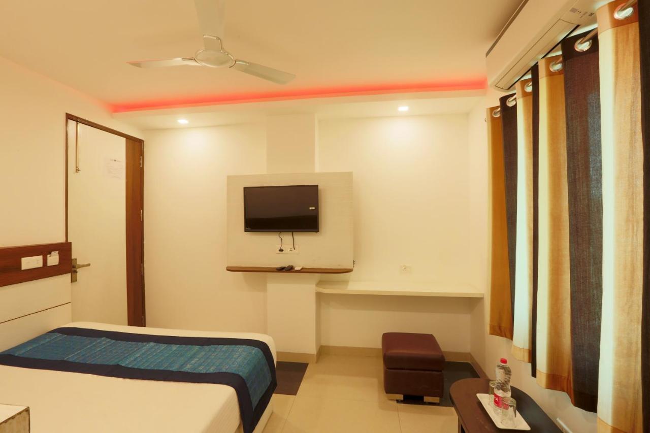 Hotel Ark Suites At Airport Νέο Δελχί Εξωτερικό φωτογραφία